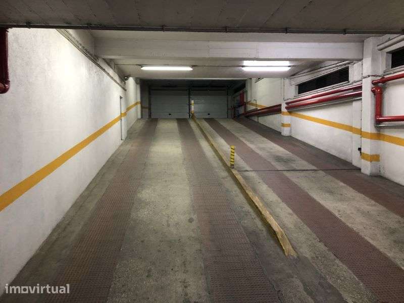 Lugar de garagem em benfica - Grande imagem: 2/4