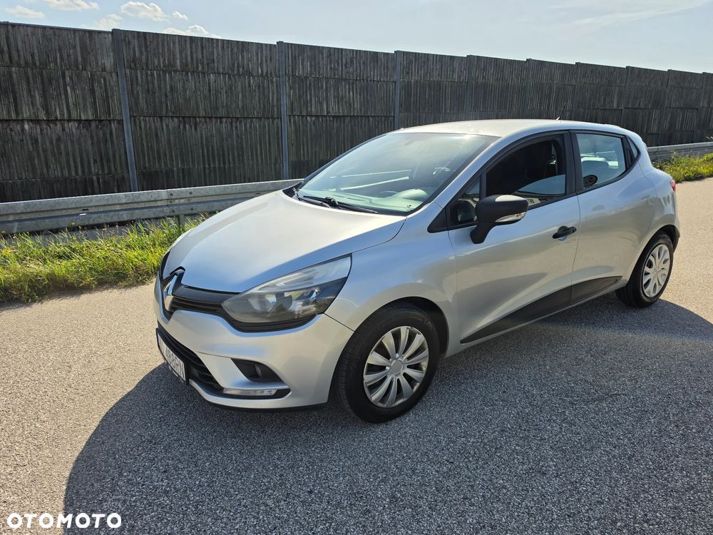 Renault Clio - 2