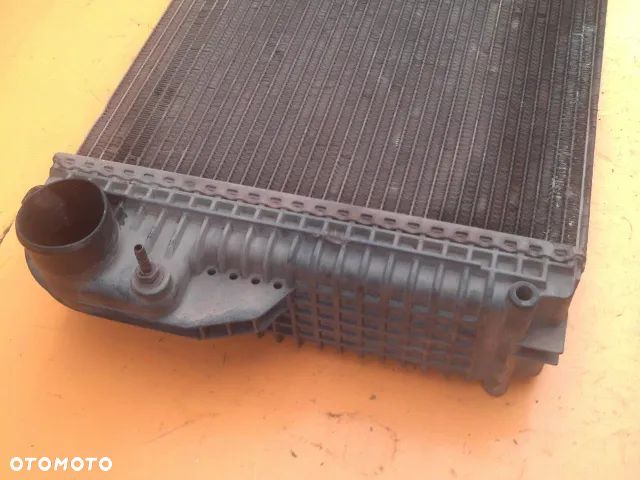 Chłodnica wody RE245236 John Deere 7720 - 2