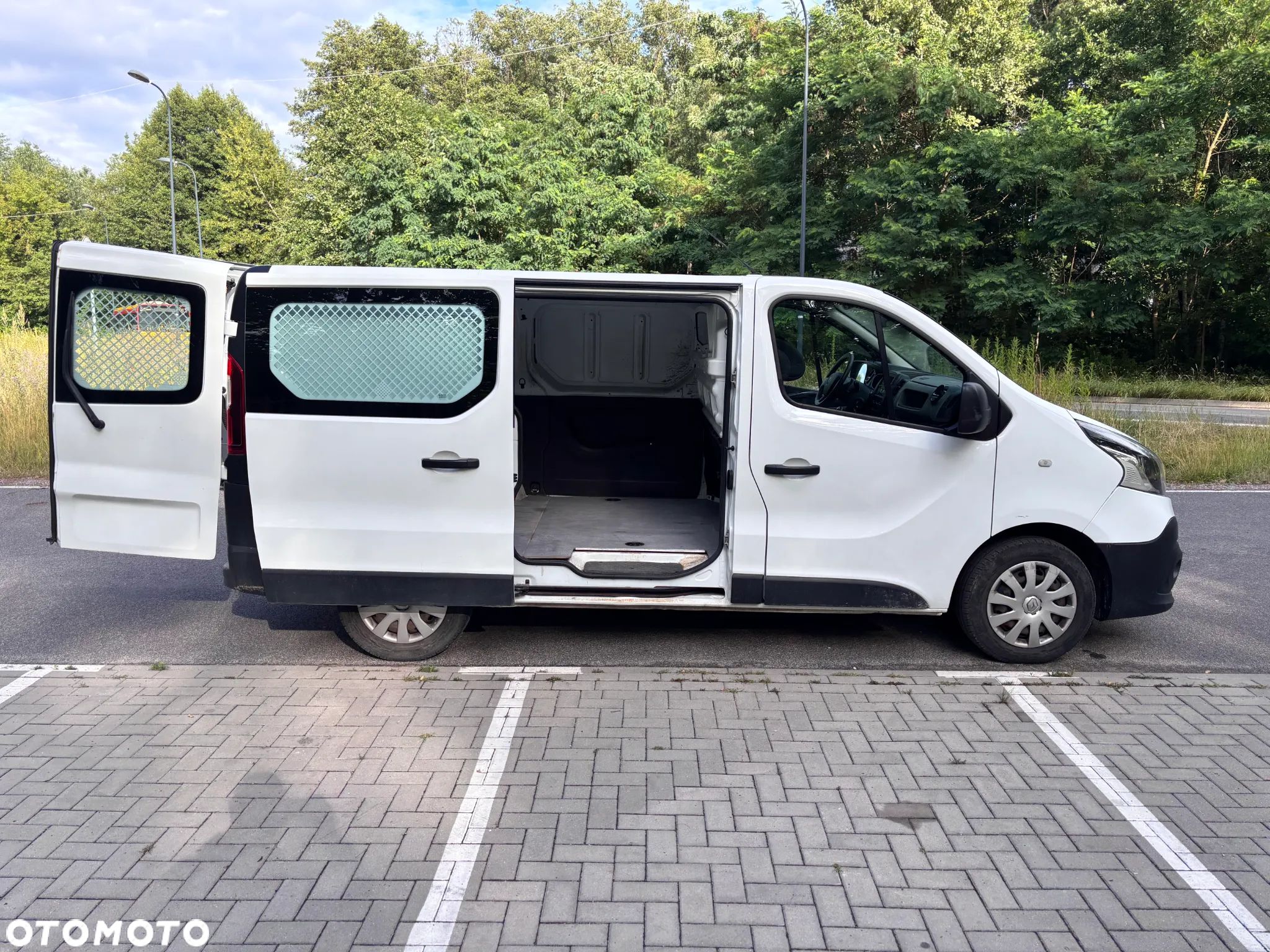 Renault TRAFIC - 1