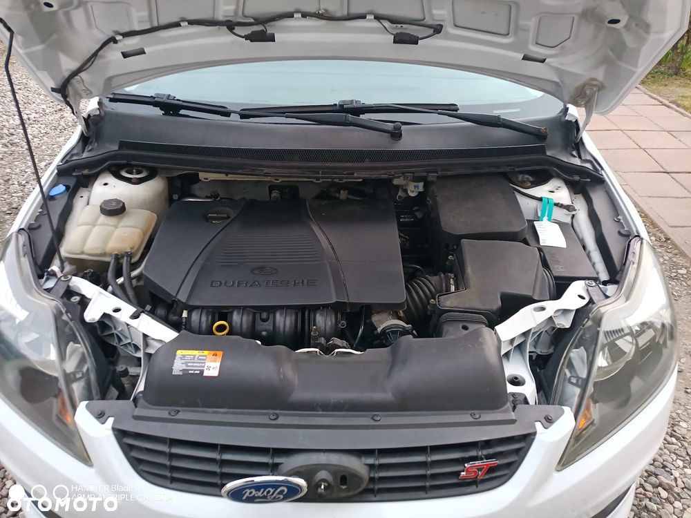 Ford Focus 1.8 Titanium - 25