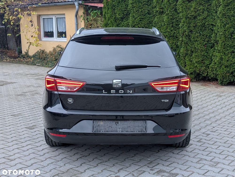 Seat Leon ver-1-6-tdi-full-led-s-s - 2