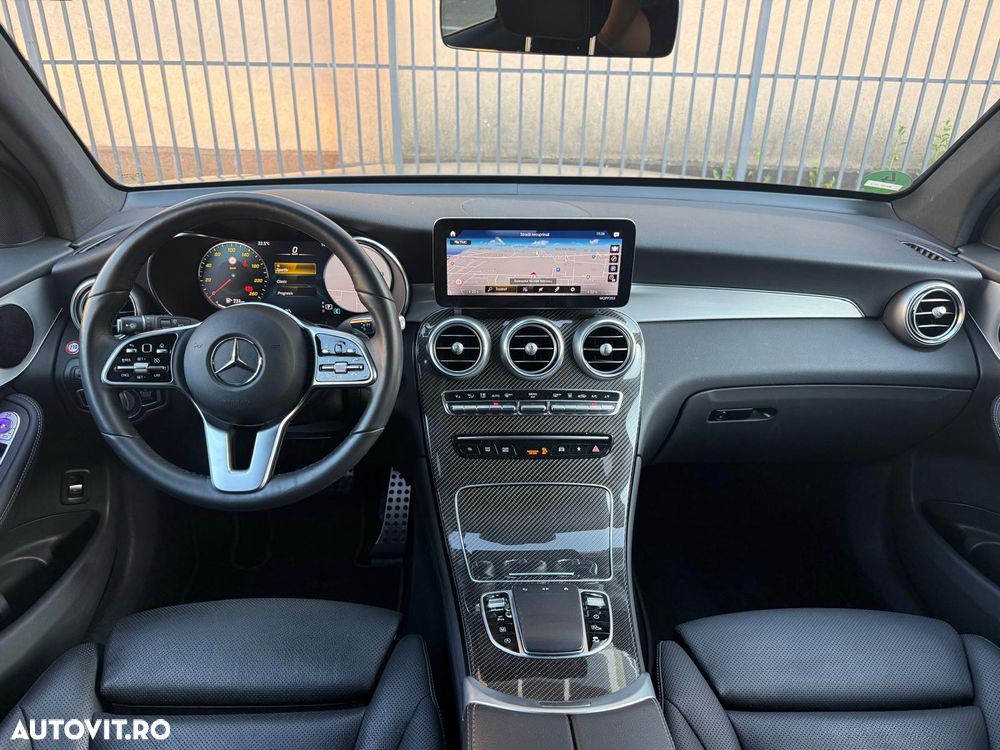 Mercedes-Benz GLC 220 d 4Matic 9G-TRONIC AMG Line Advanced - 10