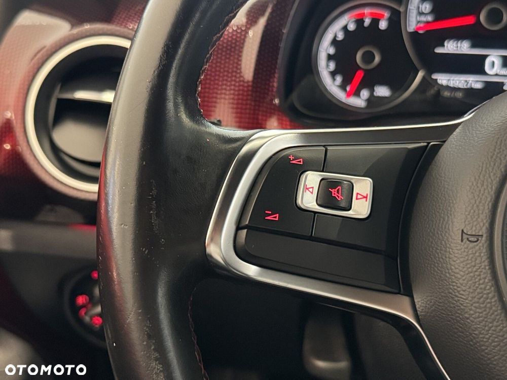 Volkswagen up! 1.0 TSI GTI - 24