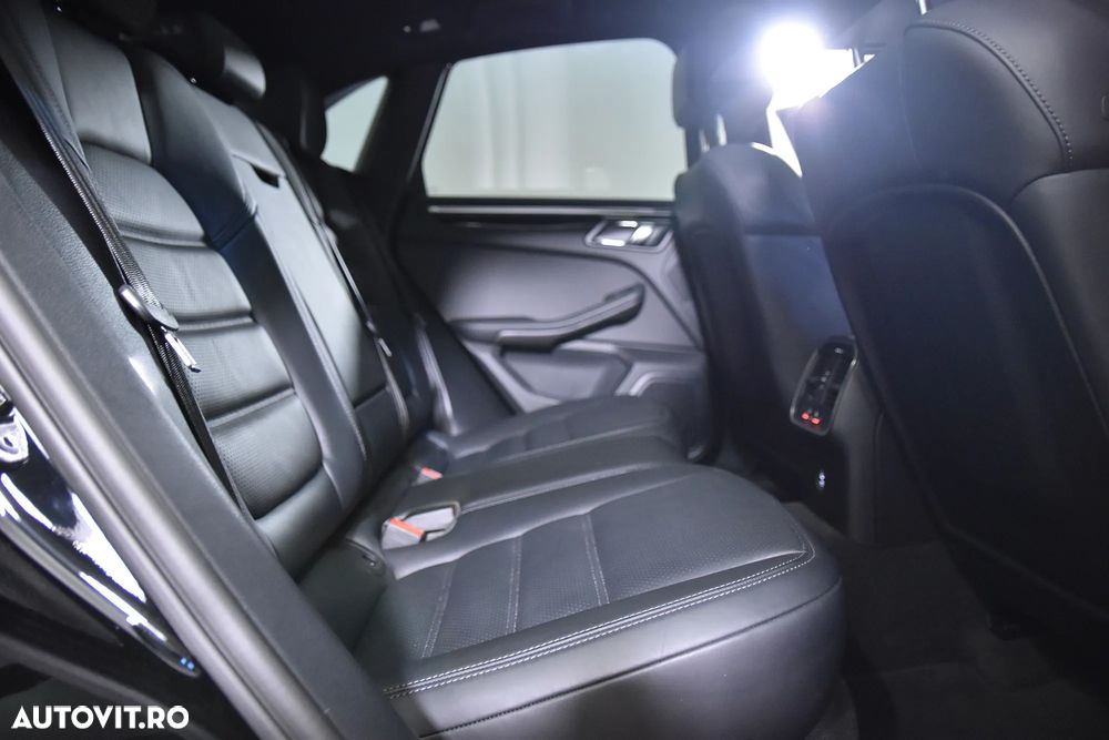 Porsche Macan - 13