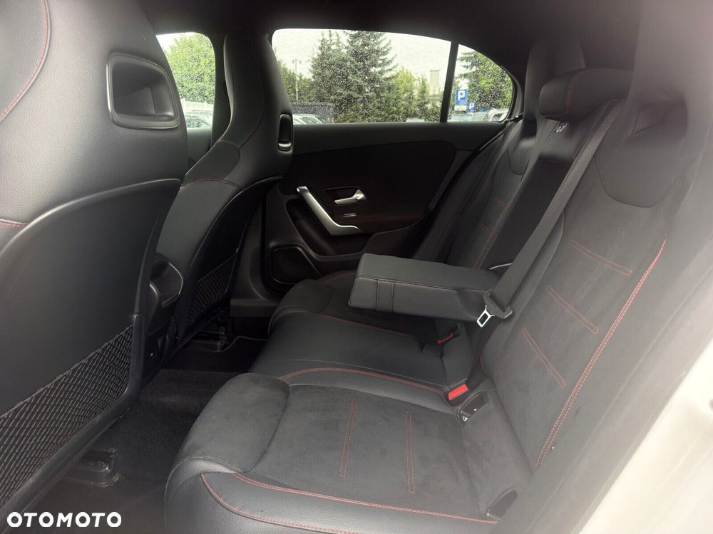 Mercedes-Benz Klasa A 200 AMG Line 7G-DCT - 22