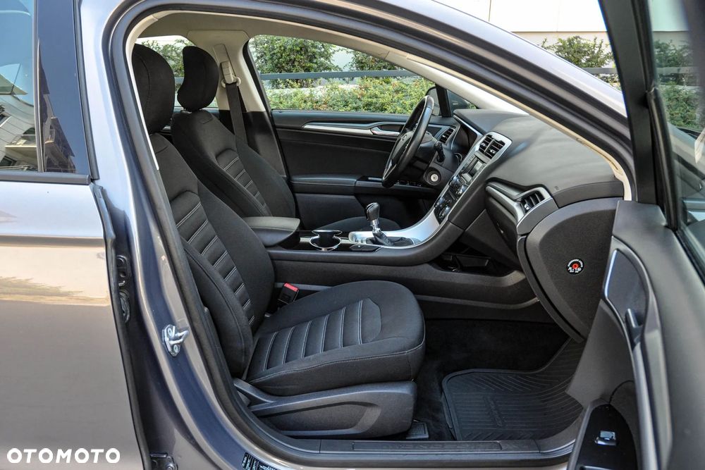 Ford Mondeo - 12