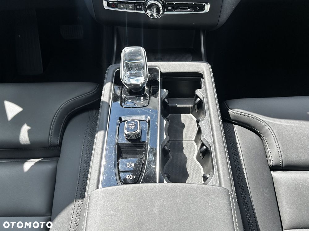 Volvo XC 90 - 16