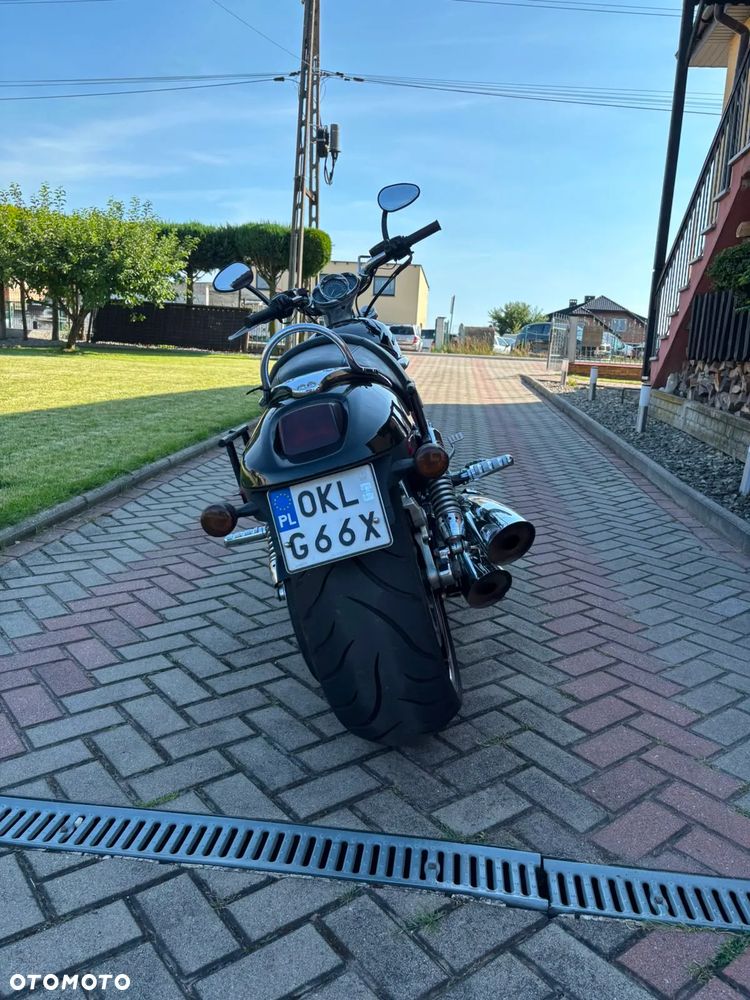 Harley-Davidson V-Rod Street Rod - 3