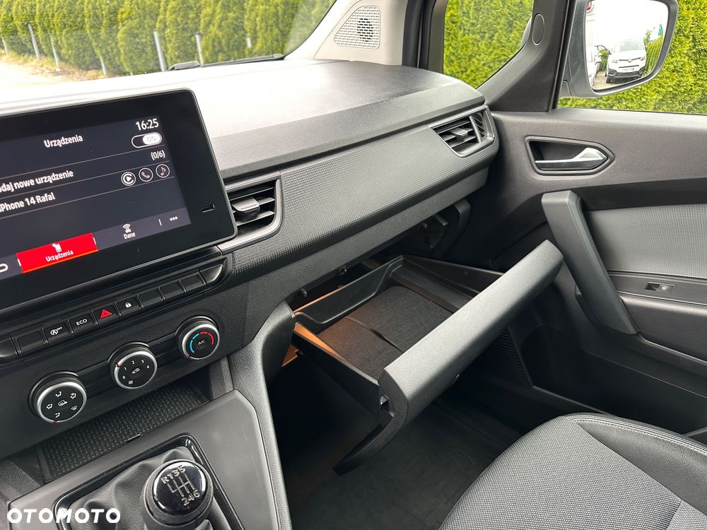 Renault KANGOO VAN - 23