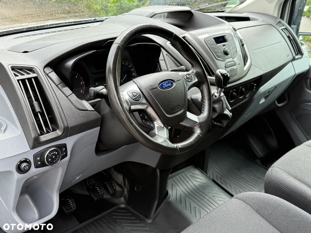 Ford Transit - 22