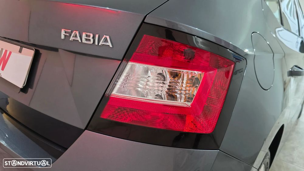 Skoda Fabia 1.0 Ambition - 10