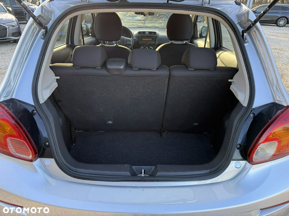 Mitsubishi Space Star - 11