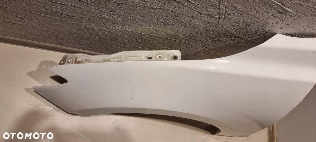 Błotnik przód lewy MAZDA 3 III B4 13- - 3