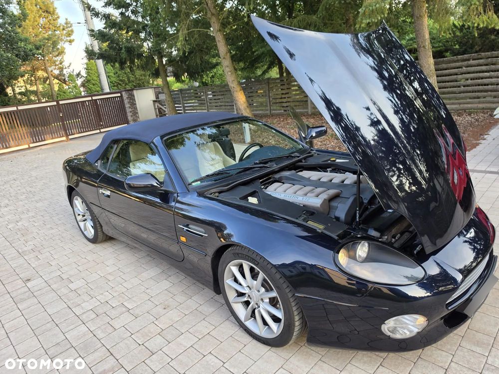 Aston Martin DB7 - 11