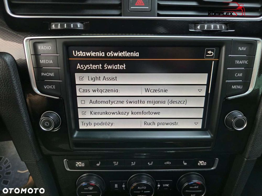 Volkswagen Golf - 21