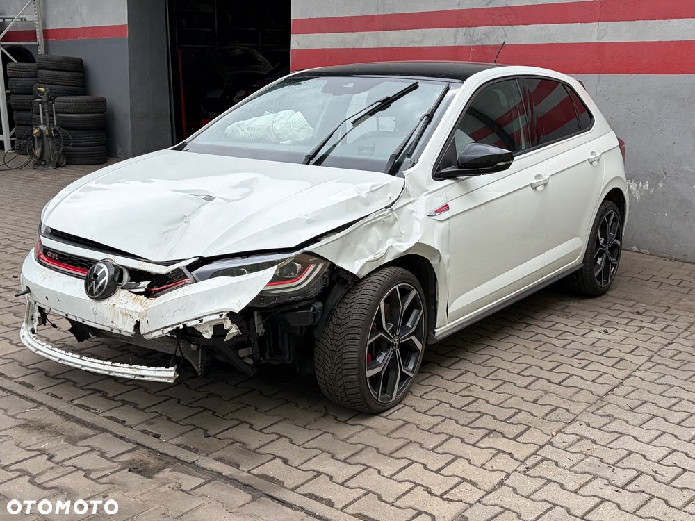 Volkswagen Polo - 3