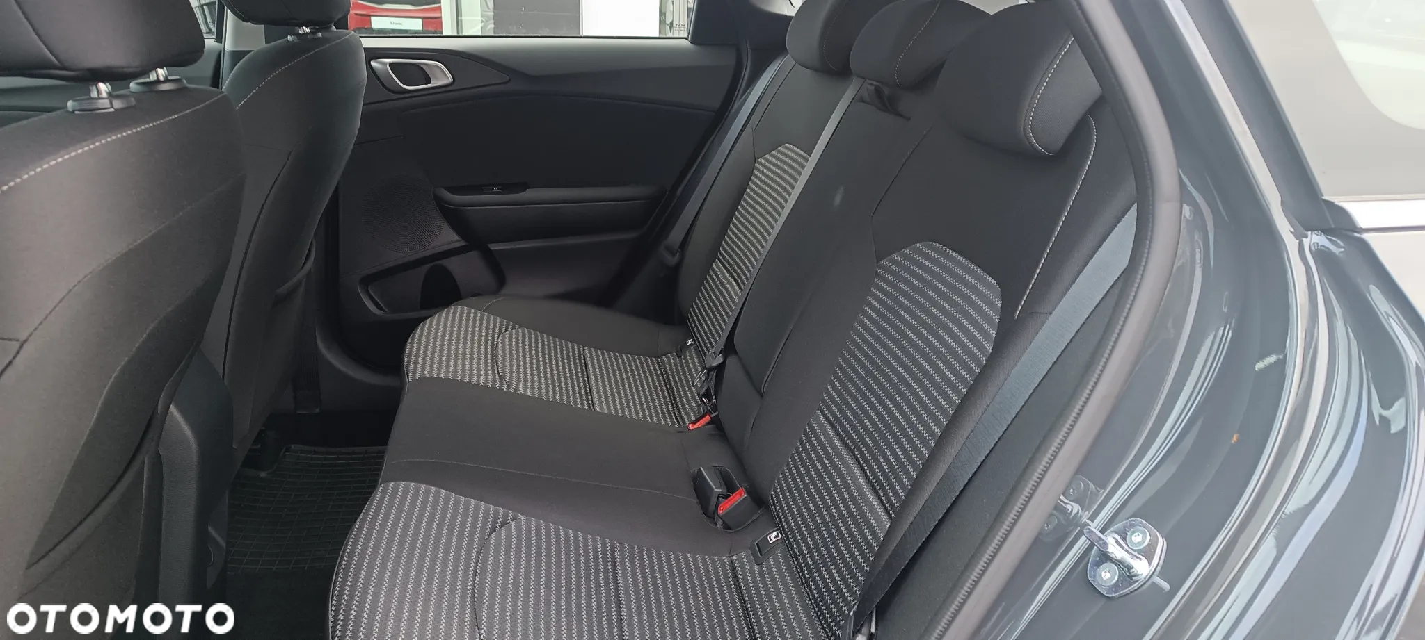 Kia Ceed 1.5 T-GDI M - 9