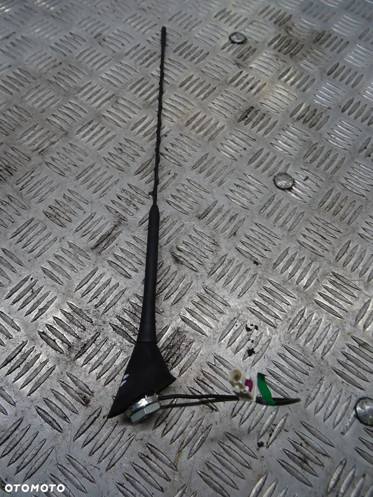 SKODA FABIA II 10-14 1.2 TDI ANTENA DACHOWA 6Q0035575A - 2