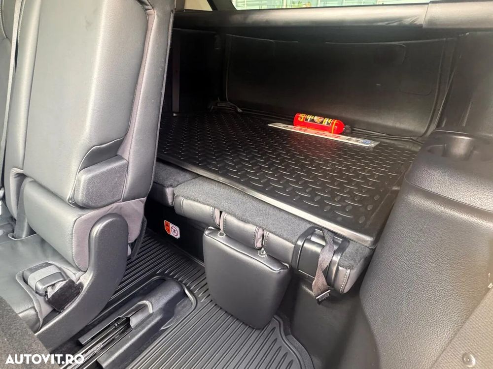 Toyota Highlander 2.5 L Dynamic Force 248CP Luxury Metallic - 13