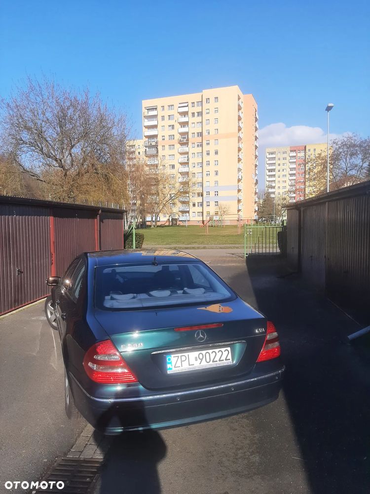 Mercedes-Benz Klasa E - 4