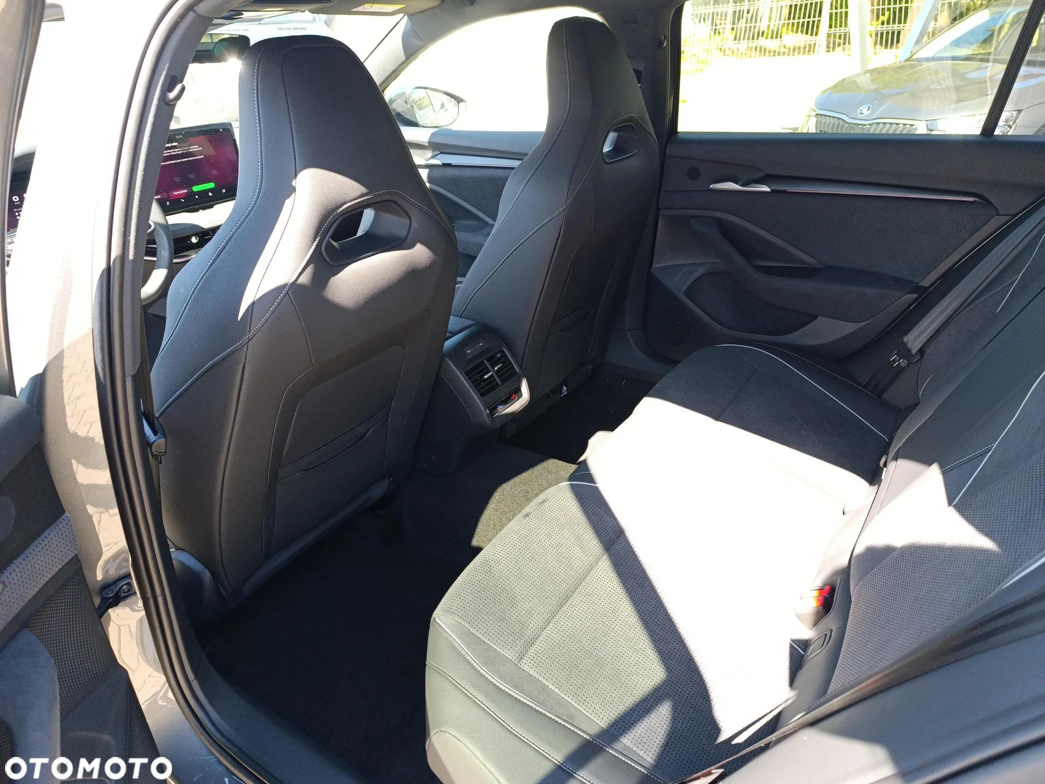 Skoda Superb 2.0 TSI Sportline DSG - 10