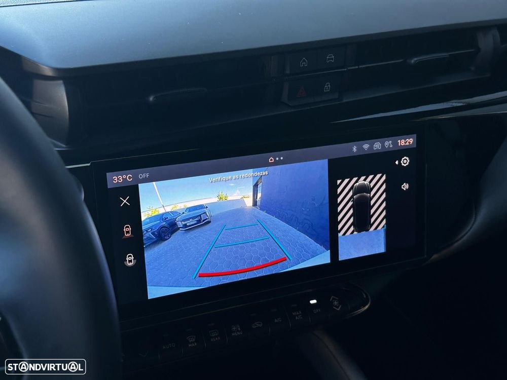Alfa Romeo Junior 1.2 Speciale eDCT6 — fotografia 9