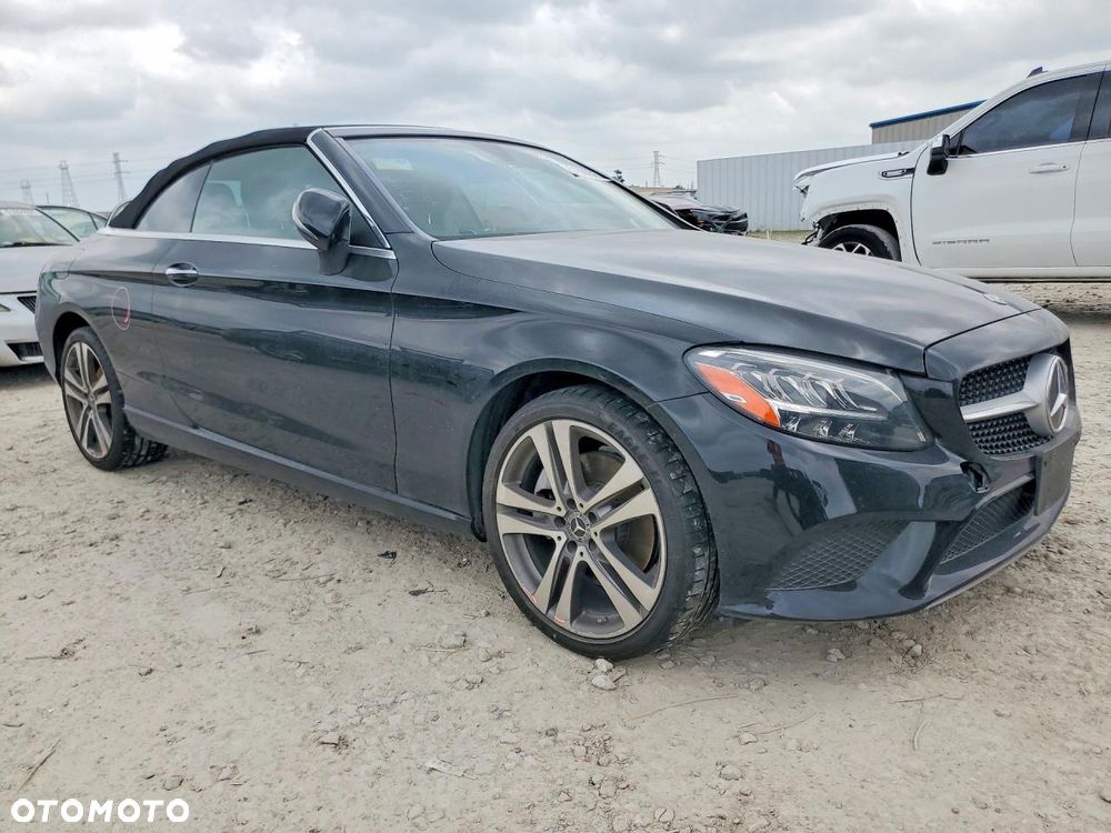 Mercedes-Benz Klasa C ver-300-9g--tronic-avantgarde - 2