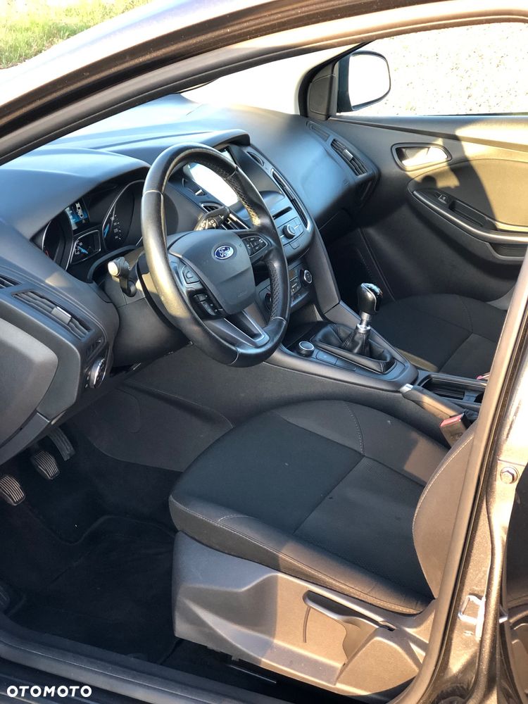 Ford Focus 1.5 EcoBlue STart-Stopp-System TITANIUM X - 34