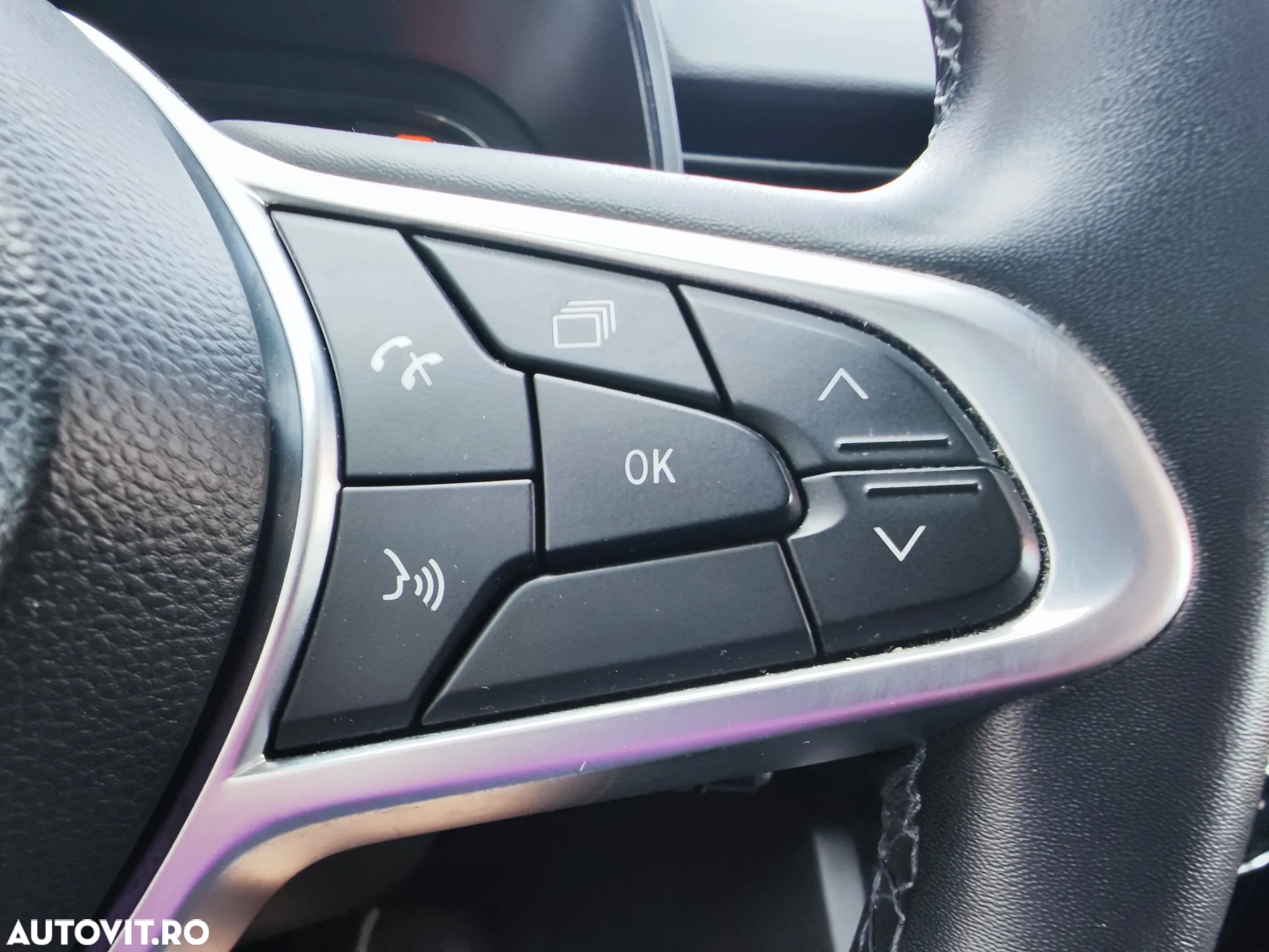 Renault Clio E-TECH Hybrid 140 ZEN - 22