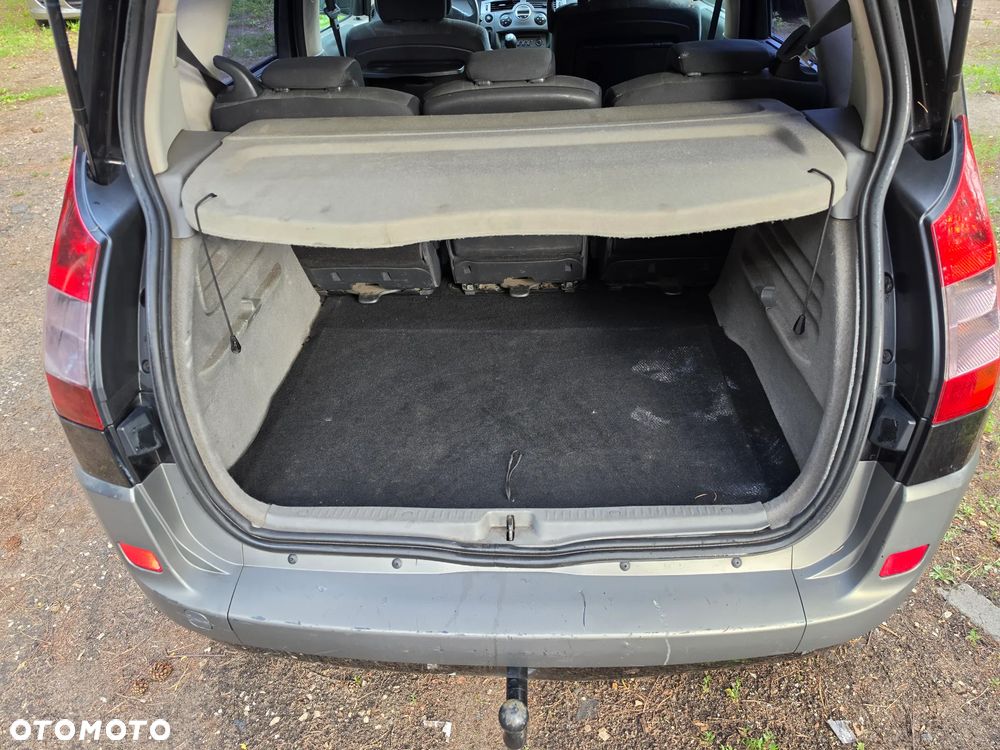 Renault Scenic 1.9 dCi Confort Expression - 26