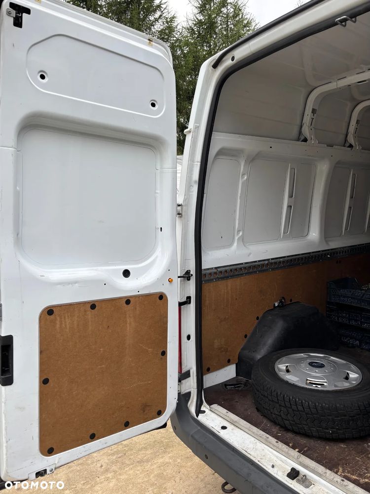 Ford Transit - 19