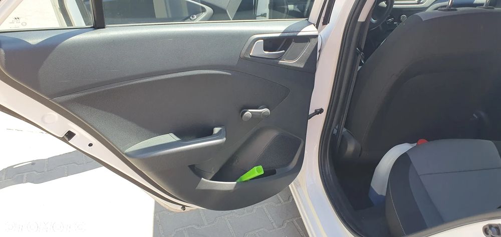 Hyundai i20 1.2 Classic + - 11