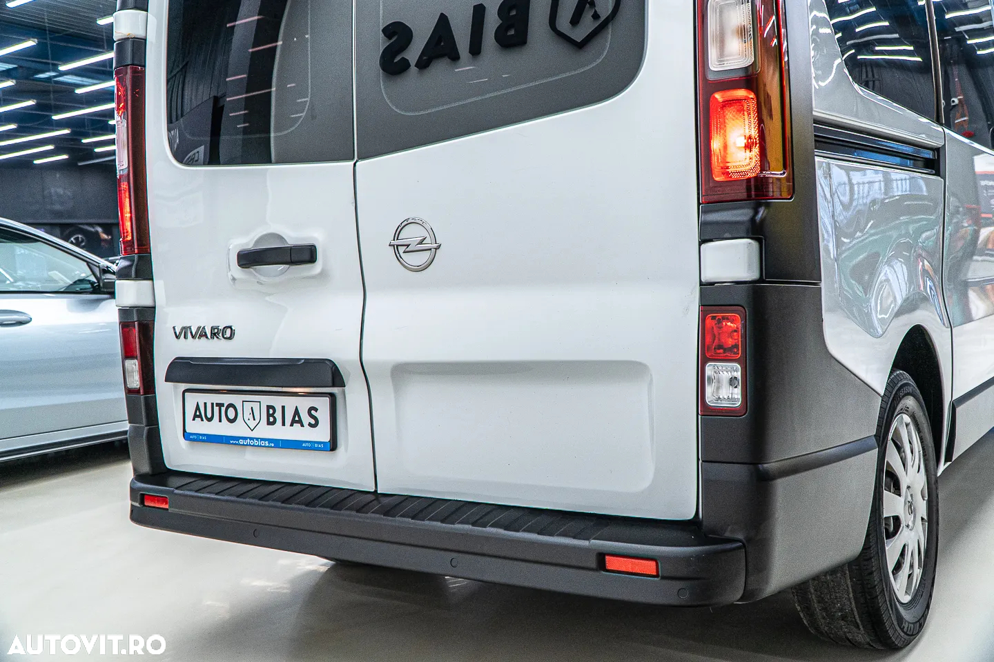 Opel Vivaro 1.6 D (CDTI) L1H1 - 14