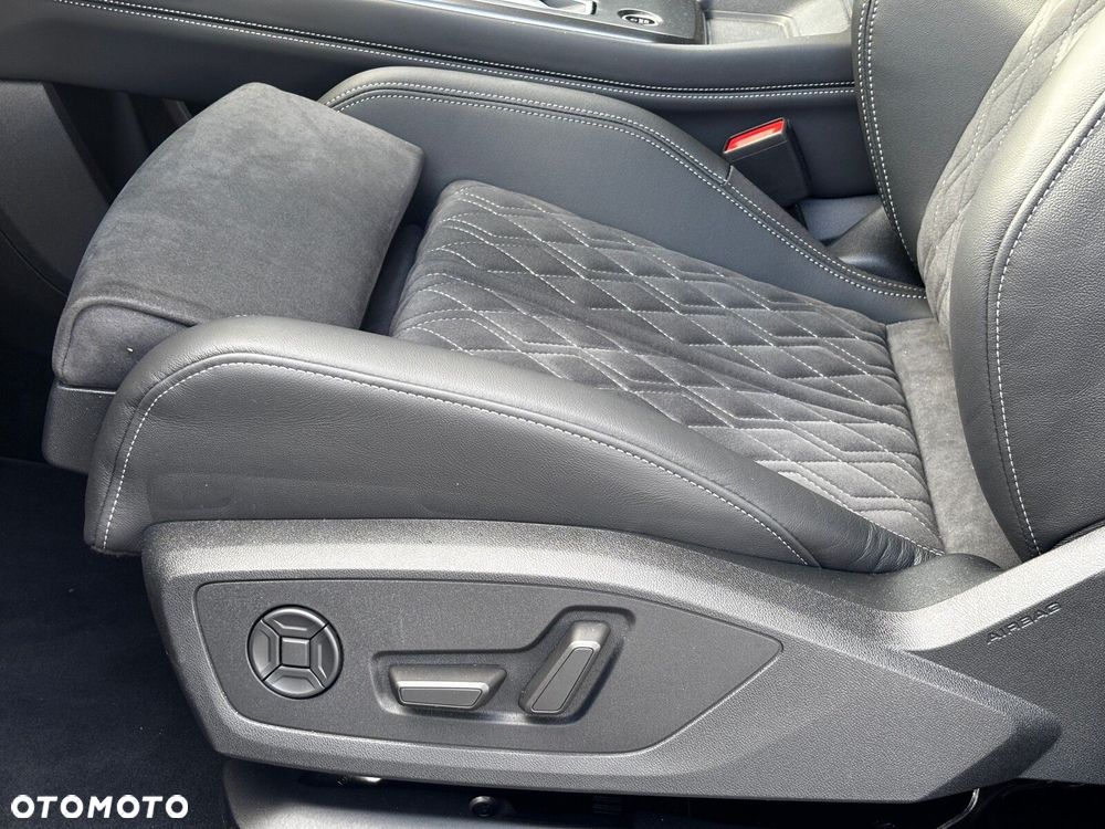 Audi Q4 e-tron - 13