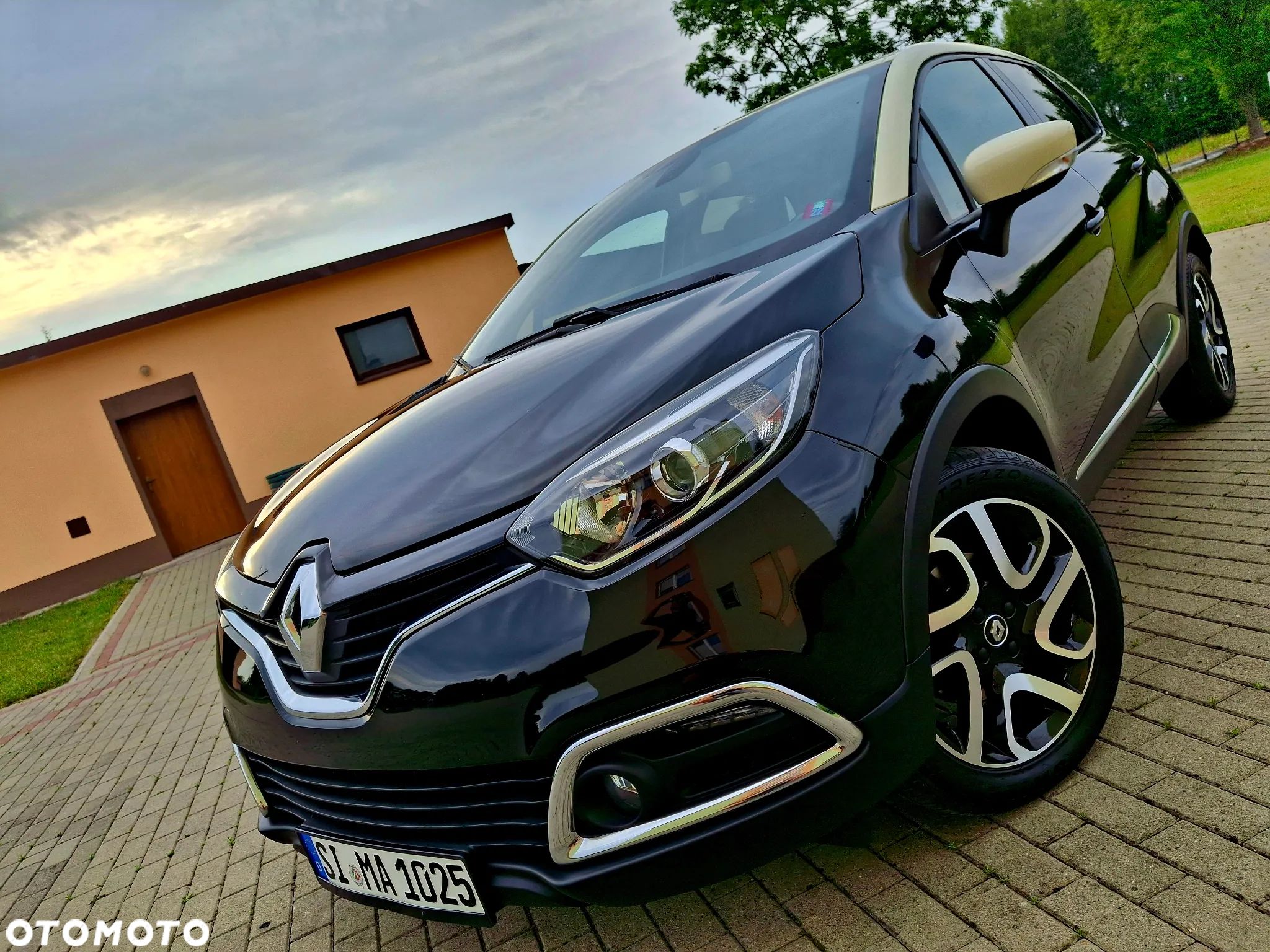 Renault Captur 1.2 Energy TCe Initiale Paris EDC - 1