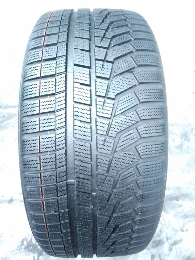 Hankook Winter Icept EVO 2 275/40 R22 107V 2024 7-7.5mm - 1