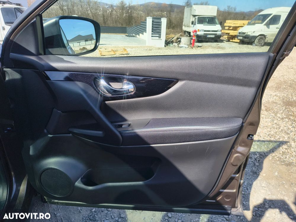 Nissan Qashqai 1.2 DIG-T Start/Stop Tekna - 17