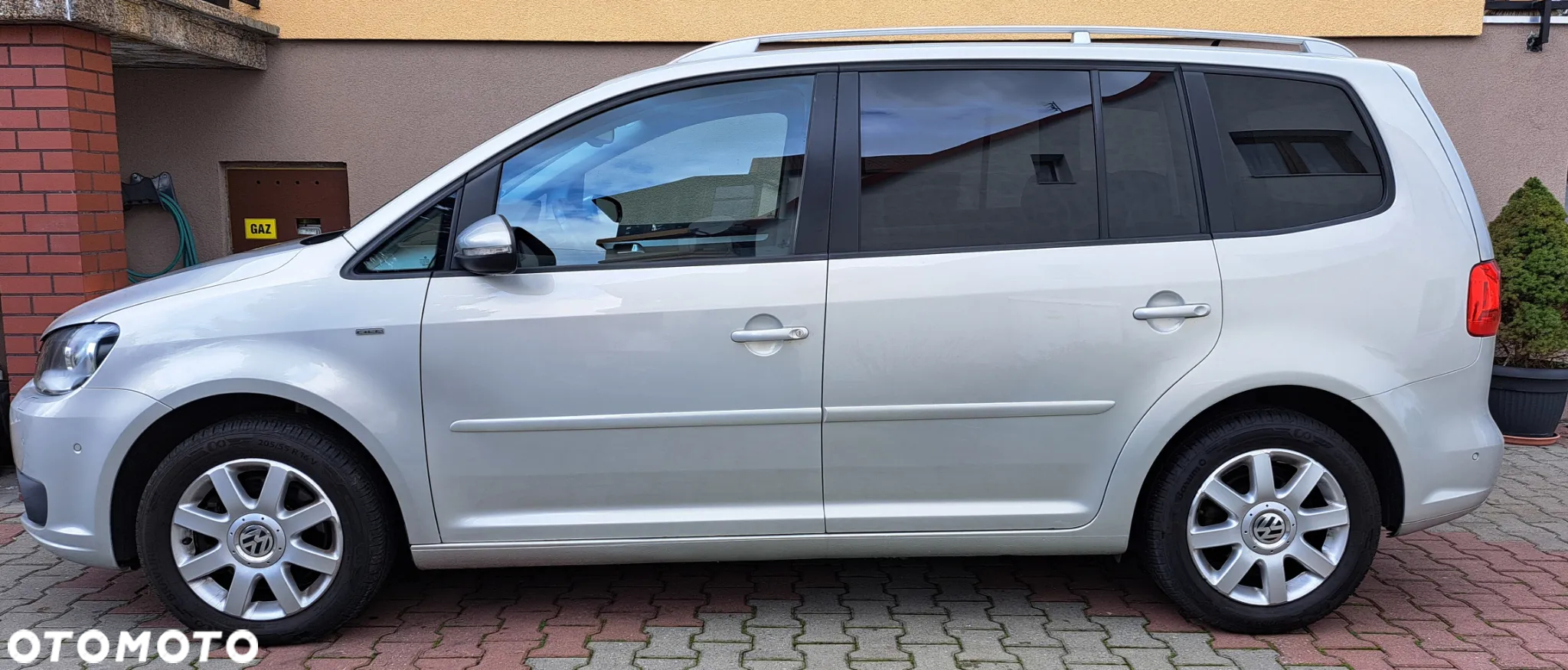 Volkswagen Touran - 2