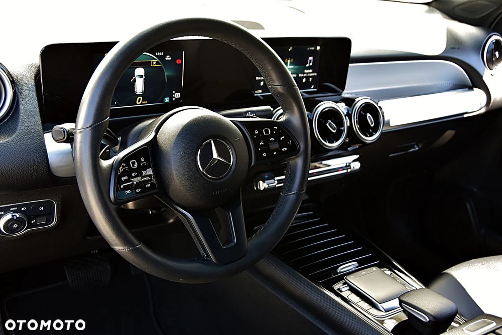 Mercedes-Benz GLB 200 7G-DCT - 13