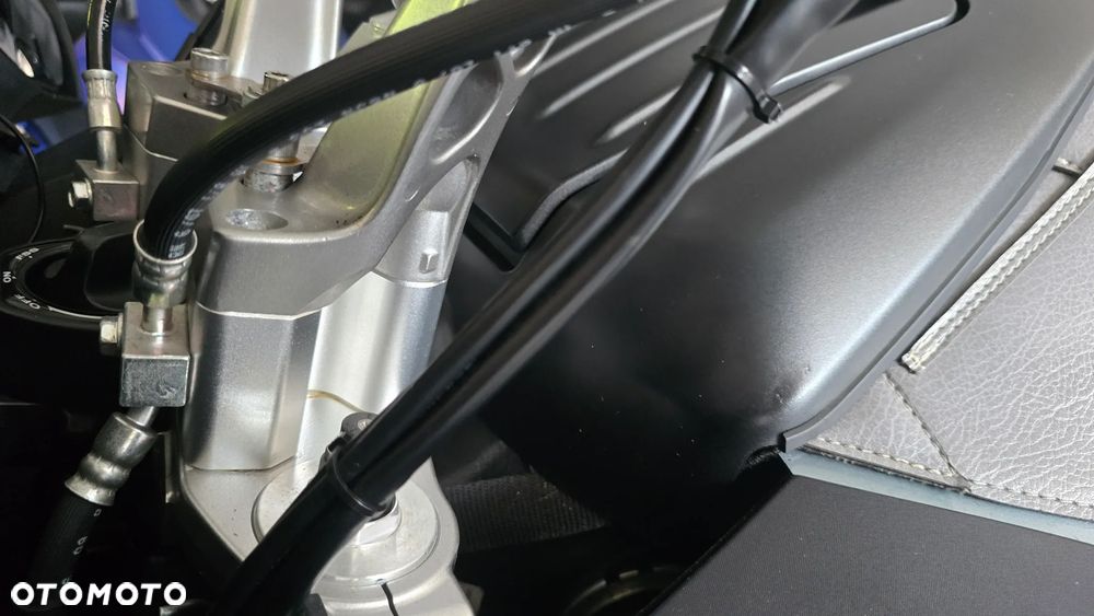 Kawasaki GTR - 15