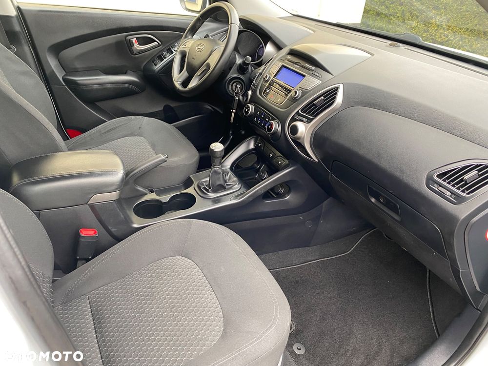 Hyundai ix35 2.0 2WD Style - 16