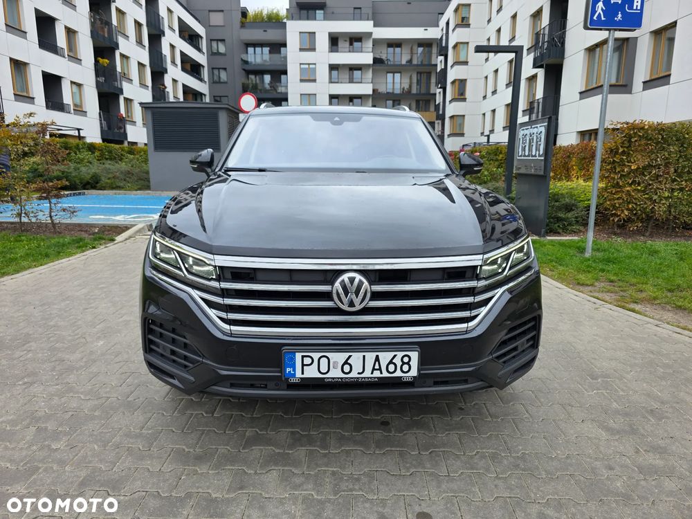 Volkswagen Touareg - 2