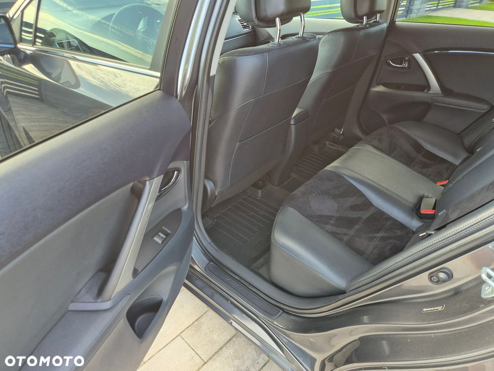 Toyota Avensis - 19