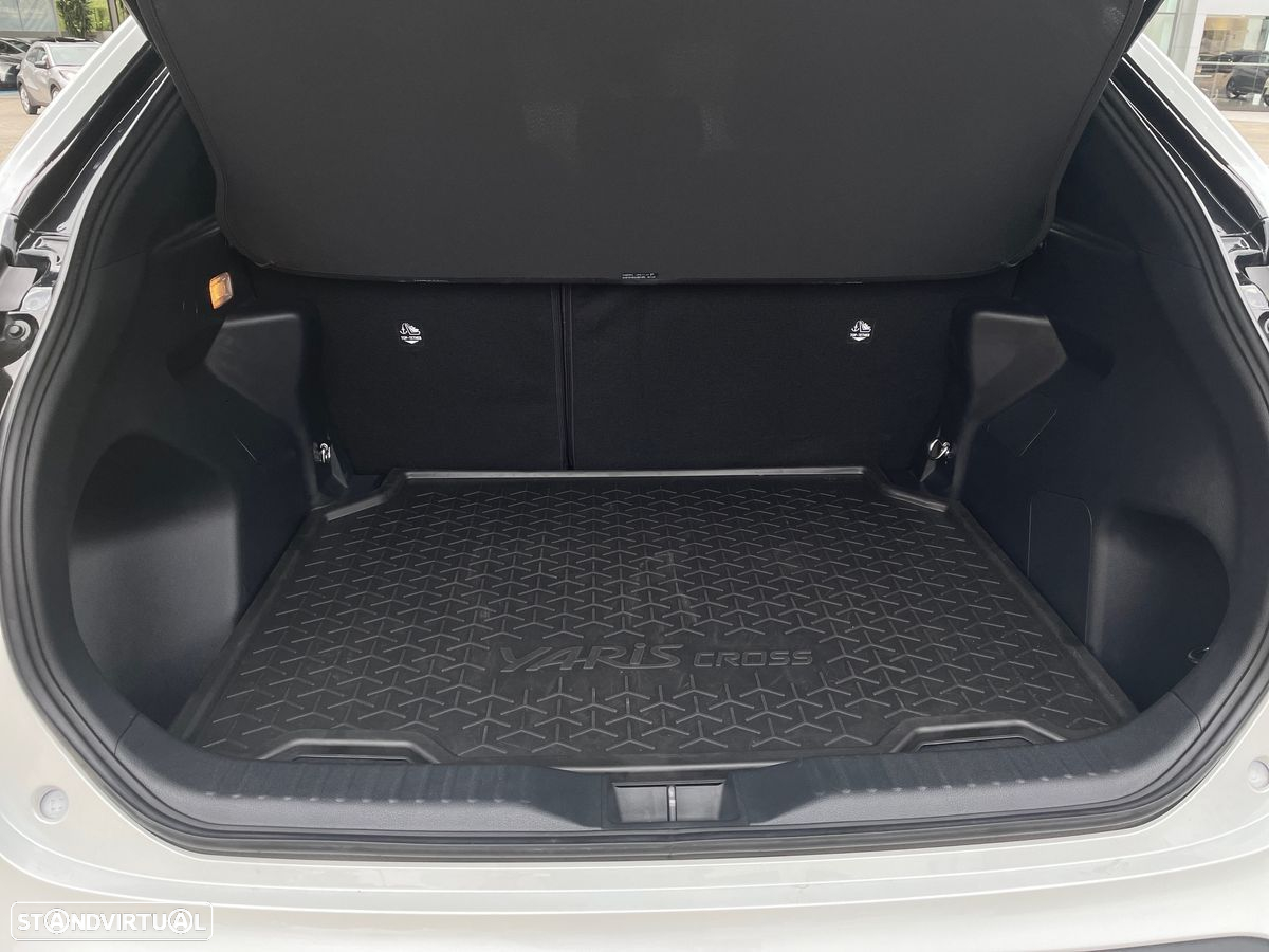 Toyota Yaris Cross - 10