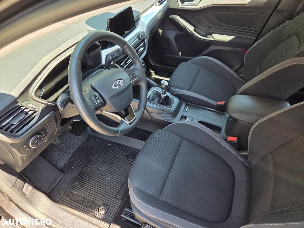 Ford Focus 1.0 EcoBoost Titanium - 22