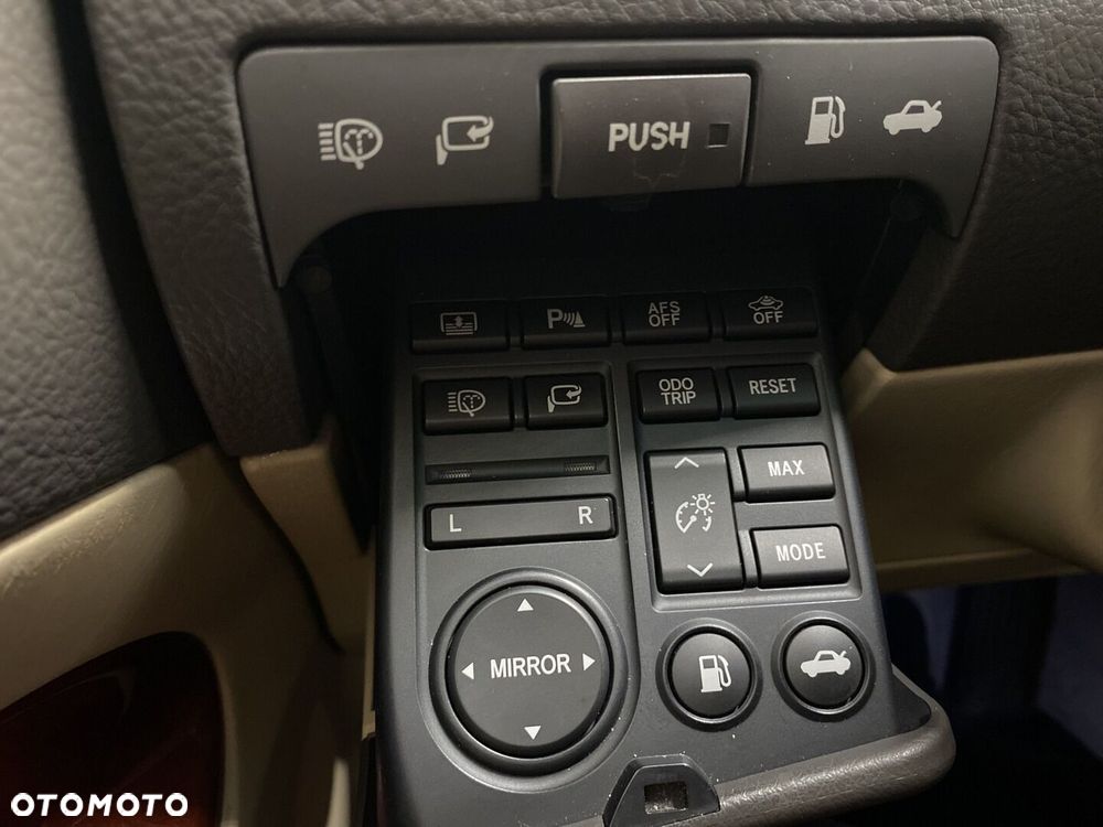 Lexus GS - 21