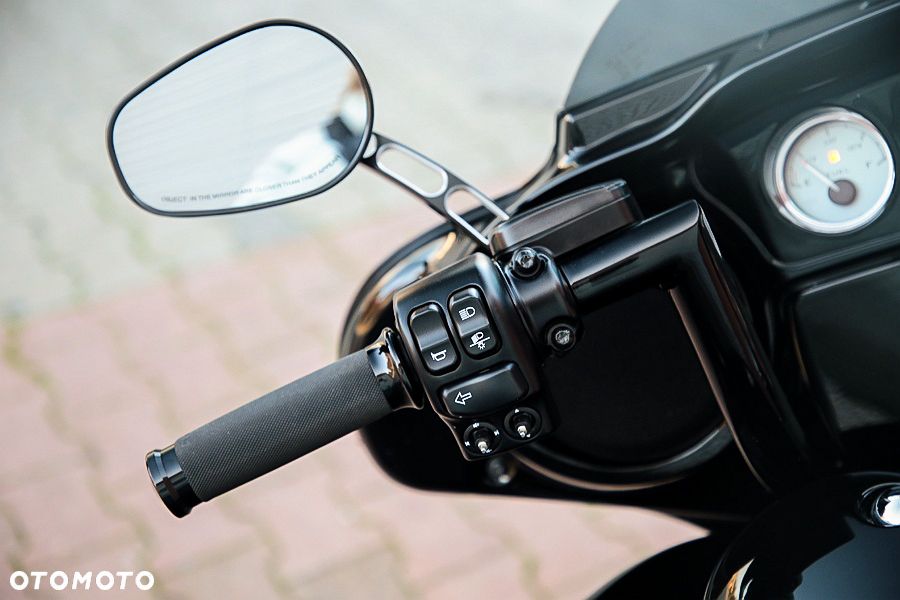 Harley-Davidson Touring Street Glide - 13