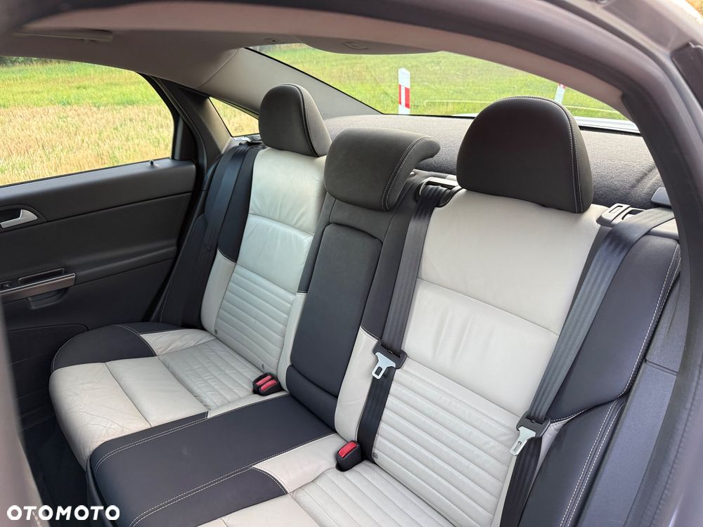 Volvo S40 2.0D R-Design Momentum - 24