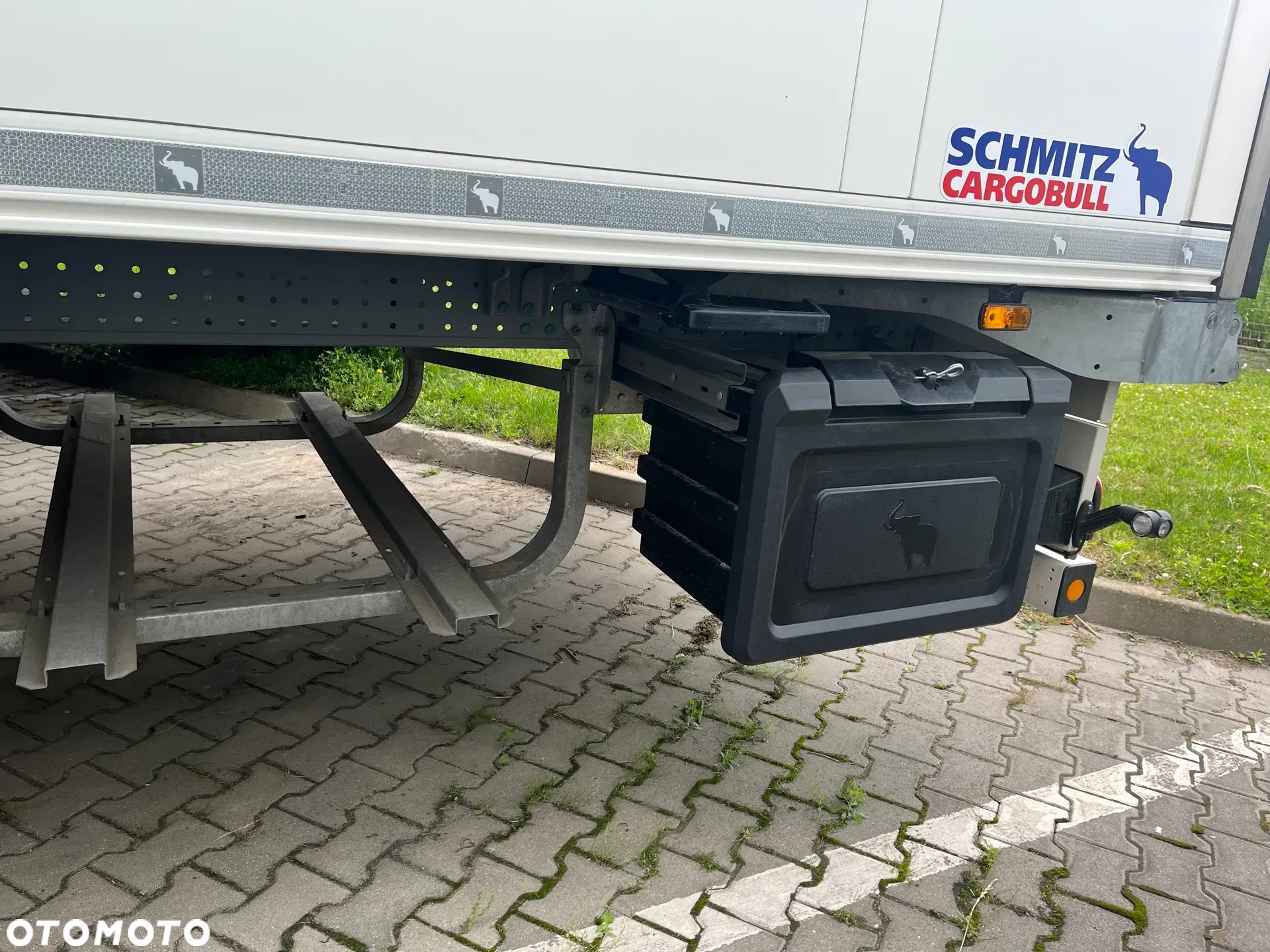 Schmitz Cargobull SKO - 7